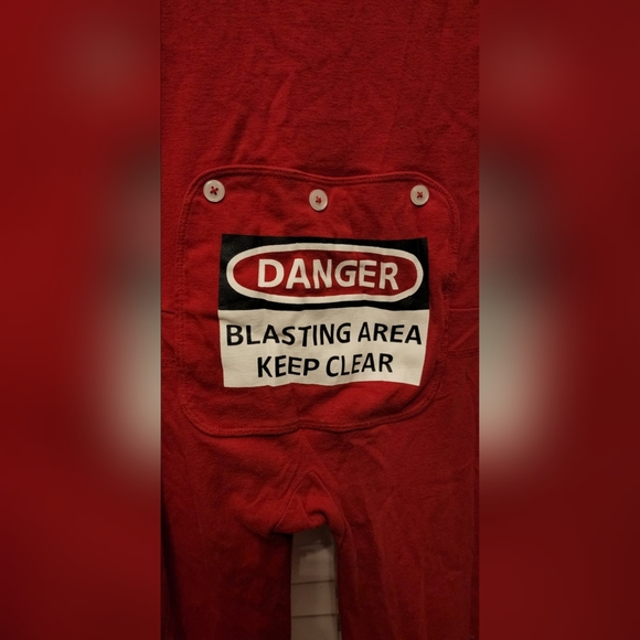 One piece pajamas - Picture 3 of 4